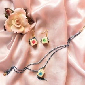 Eccentric Dice Jewelry Set